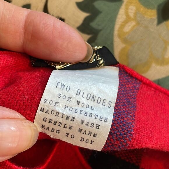 Vtg 80s Randi & Ginger for Two Blondes red plaid wool/polyester cape wrap - Picture 7 of 11